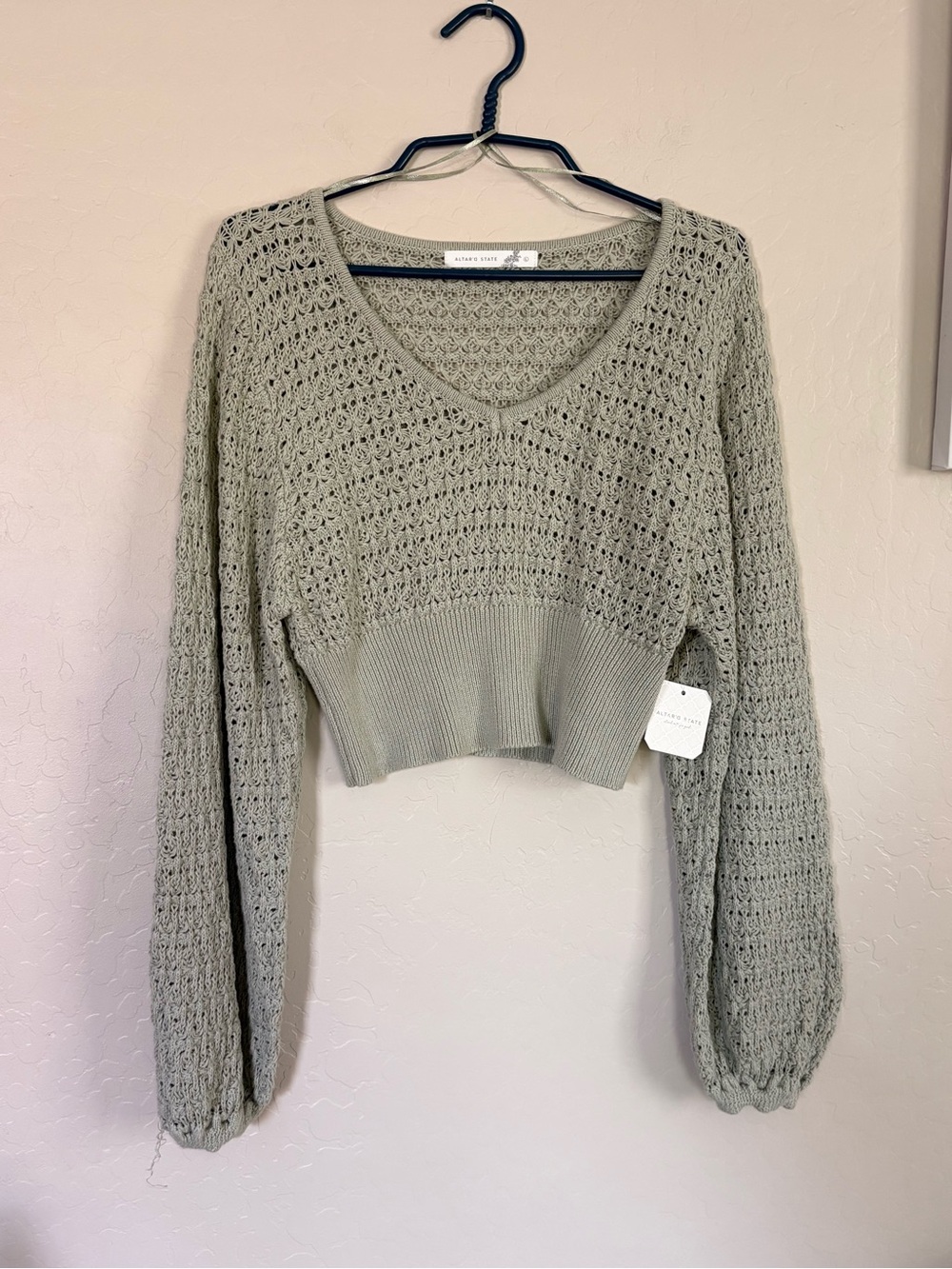 Altar'd State Green Open Knit Balloon Sleeve Crop Sweater Top NWT Large